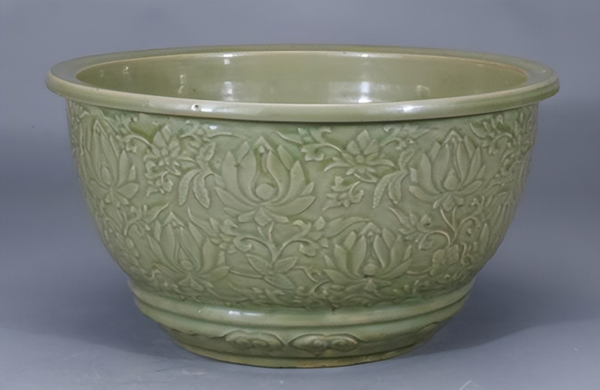 Discuss the production process of Ming court porcelain and analyze its ...