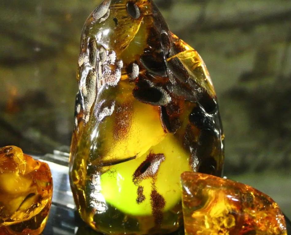 Lithuanian amber crafts that have gone through thousands of years are ...