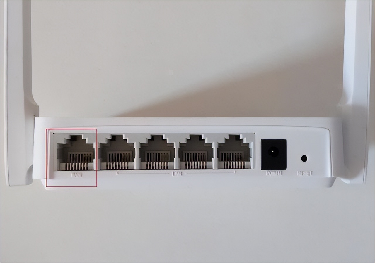 Whether to turn off the router at night, explain the power consumption