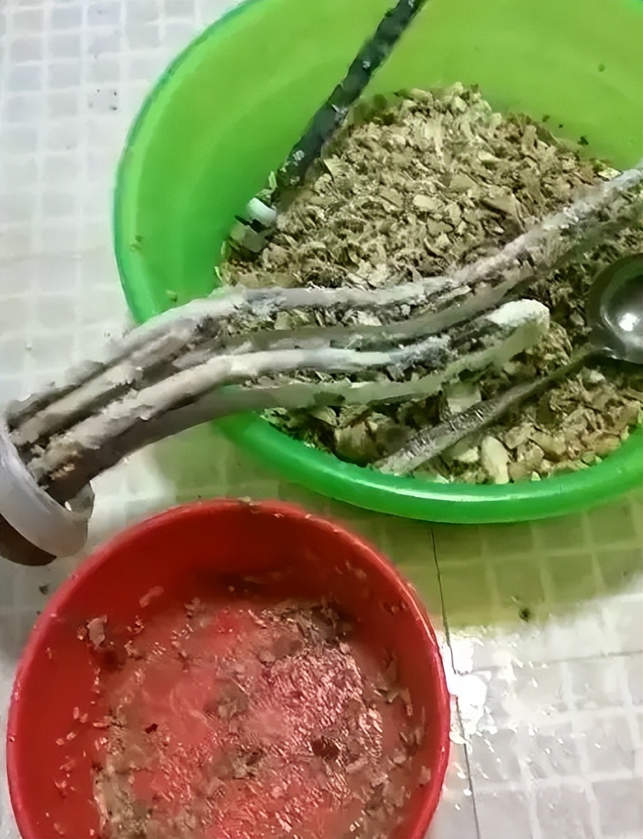 There are many hazards if the electric water heater is not cleaned