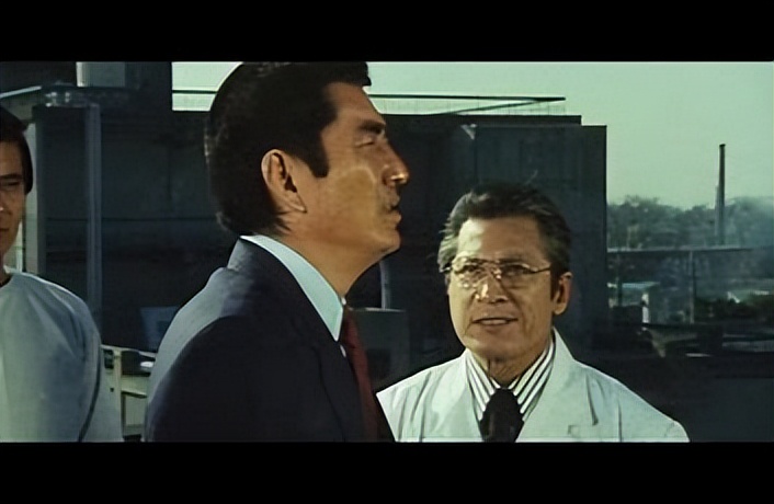 Qiu Yuefeng, using the voice of both good and evil to shape the ...