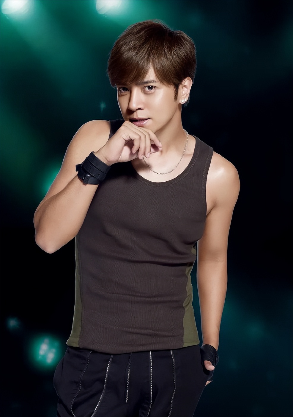 Luo Zhixiang officially announced five concert tours. Is it so easy for ...