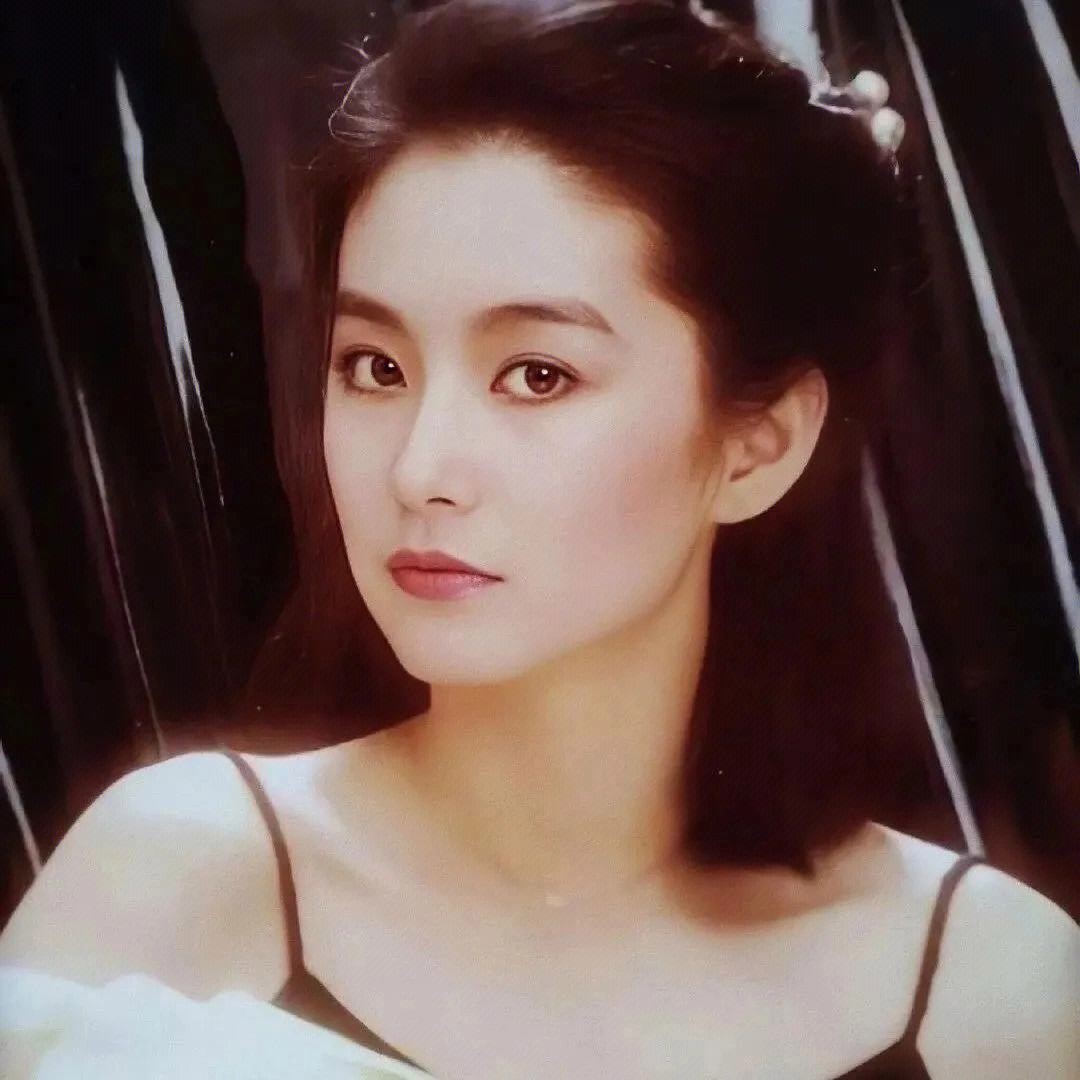 8 real "Chinesestyle" beauties their facial features are bright and