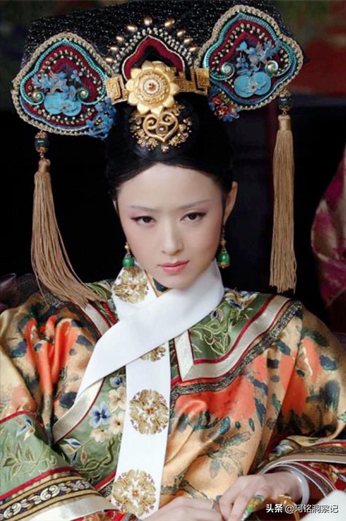 Reveal the secret of Concubine Hua in 