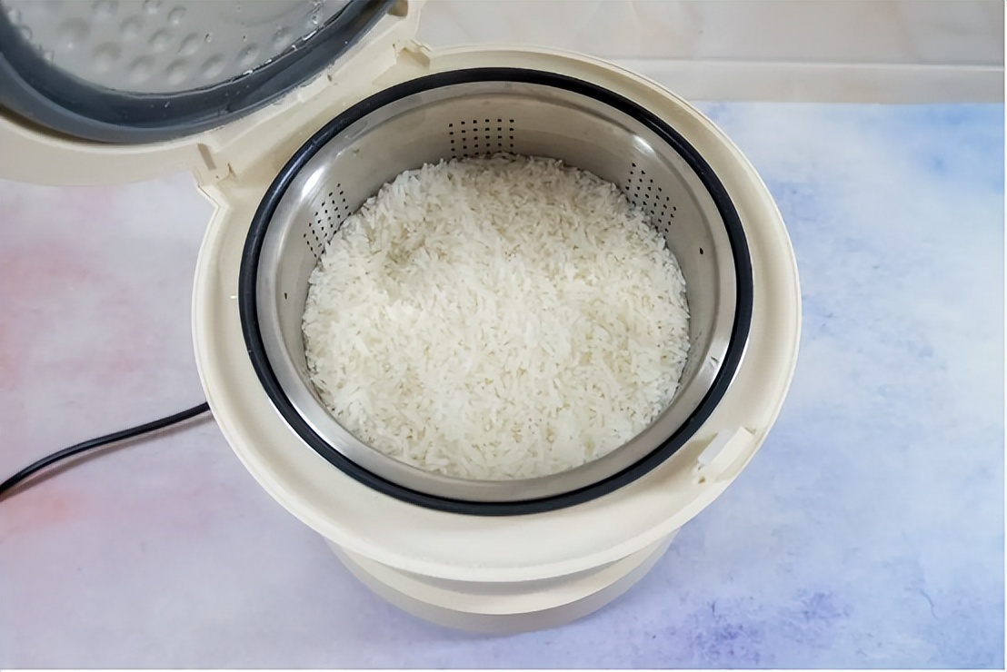 The rice soup is separated from low-carbon water, and the ancient ...
