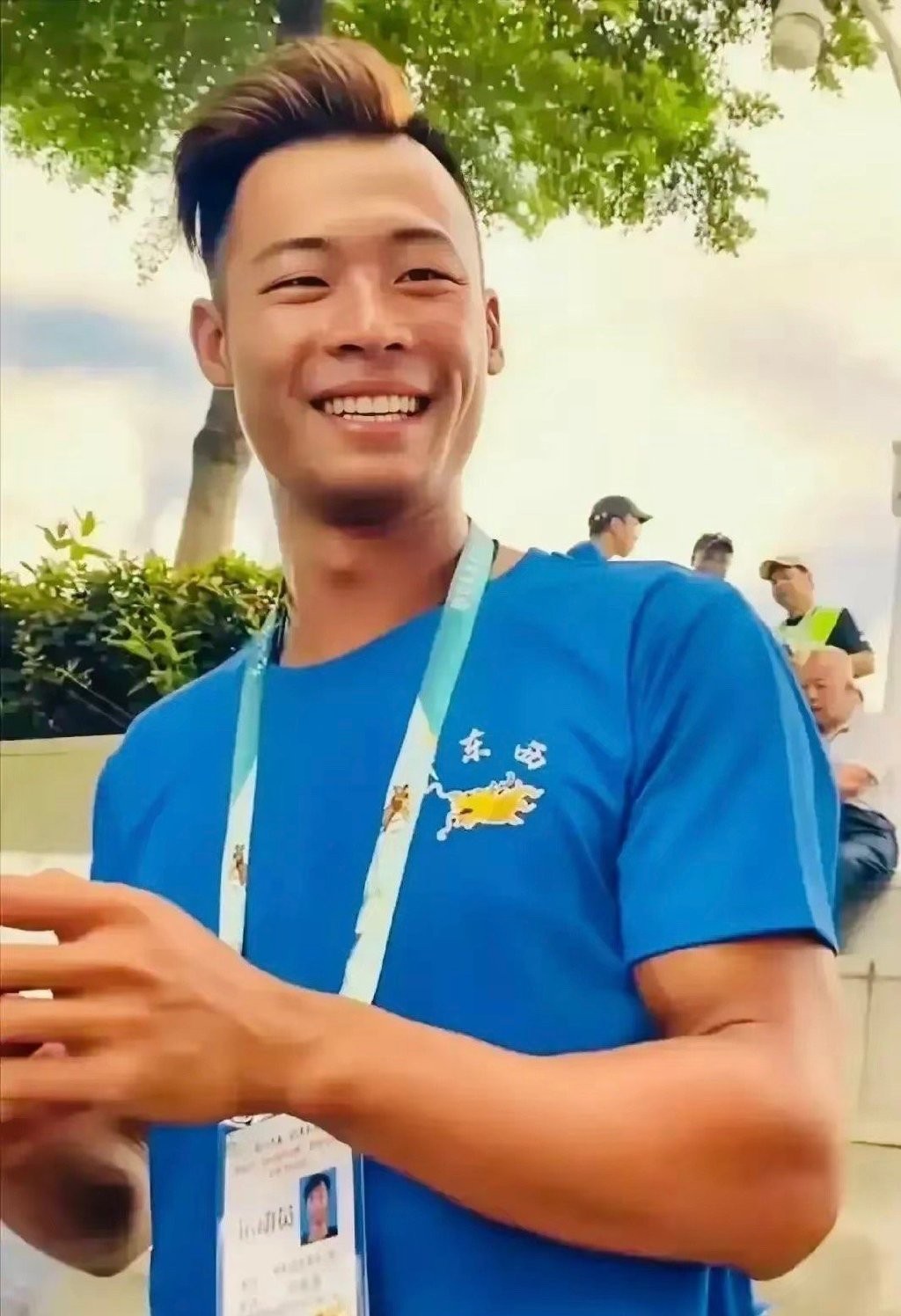 "Fried Brother" Feng Weijun won the championship: he set up more than a ...