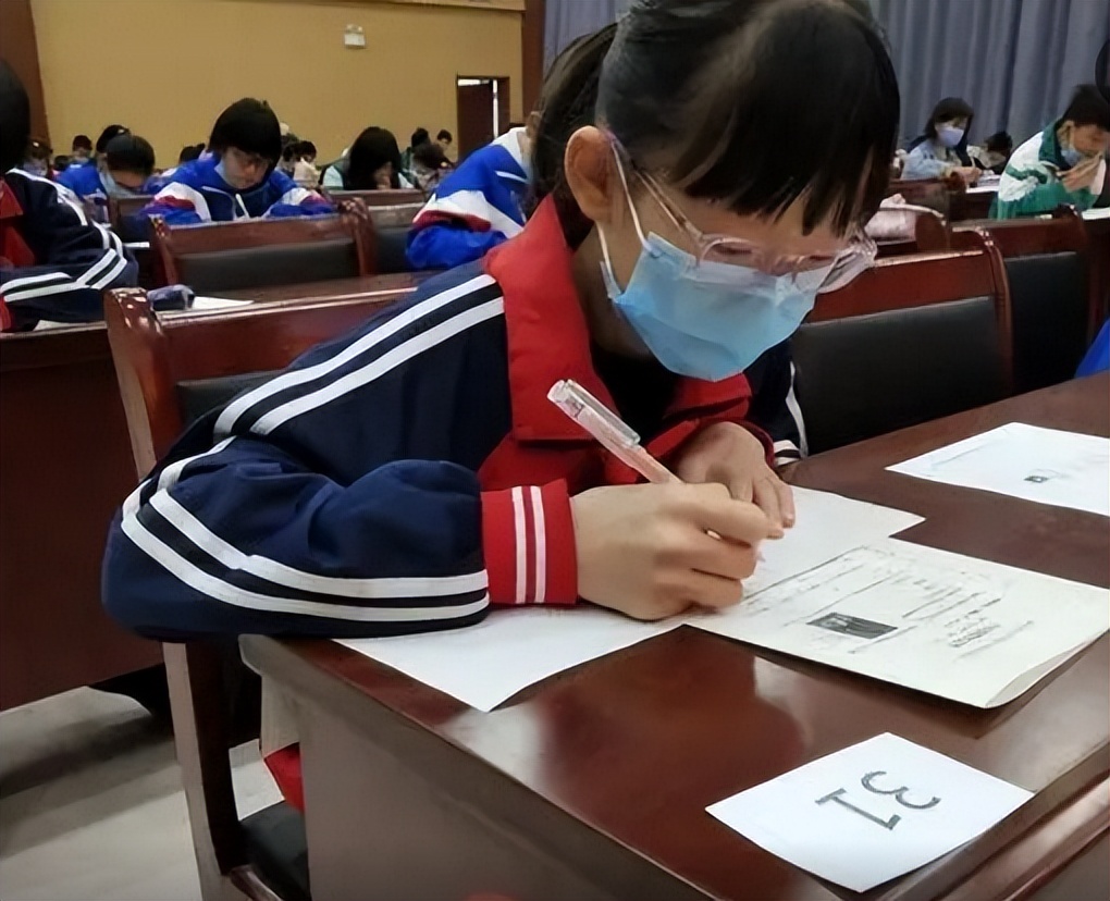 The teacher admits that girls with poor math scores have 3 ...