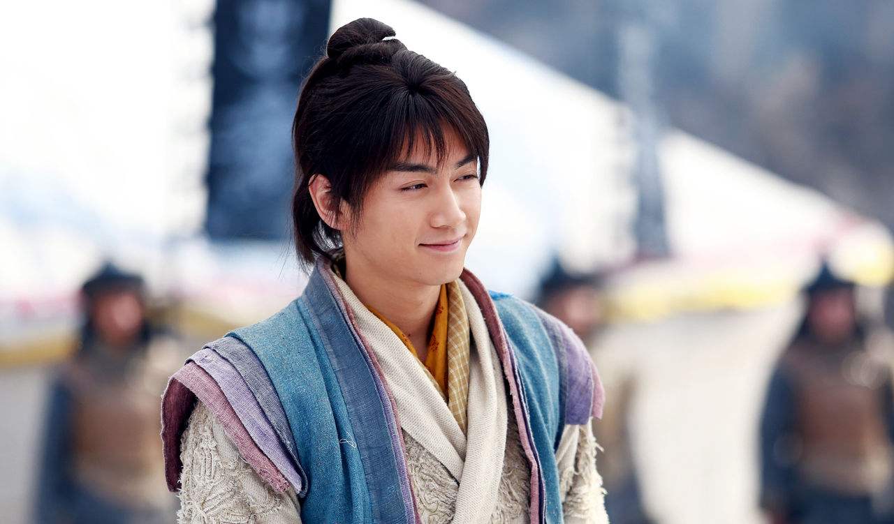 Yang Guo has a total of 4 apprentices, only 1 of them have paid ...