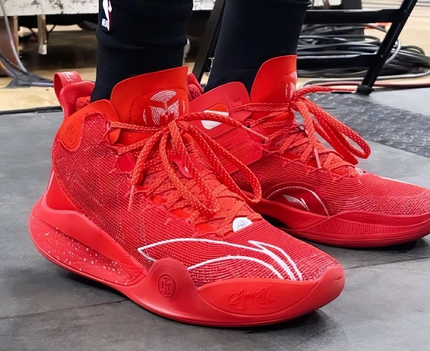 Li Ning CJ2 generation exposure!The players put on their feet in person ...