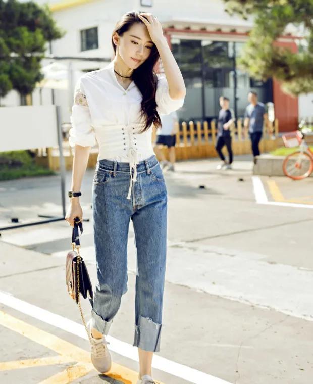 Actress Huang Mengying wears jeans - iNEWS