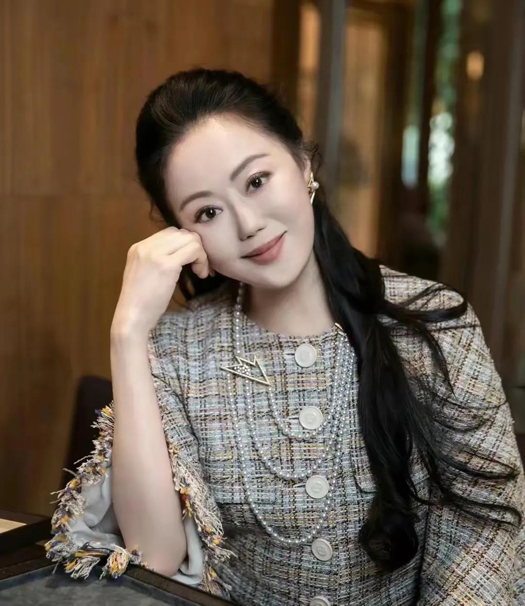 The recent photos of celebrity Zhang Xiaohui were exposed, and her fat ...