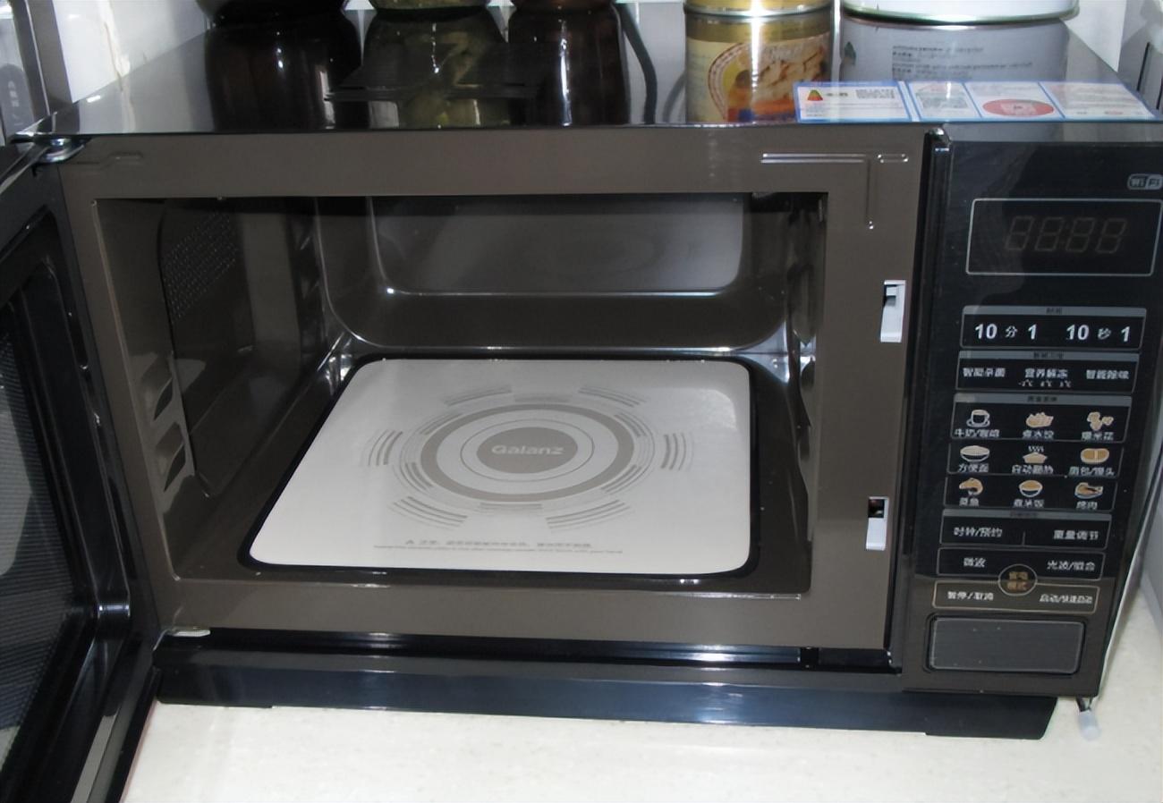 It is said that microwave ovens are not good for heating food, but why