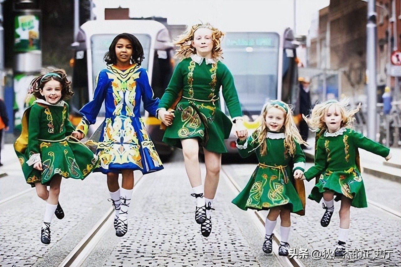 Traditional Irish Clothes: What You Didn't Know - iNEWS