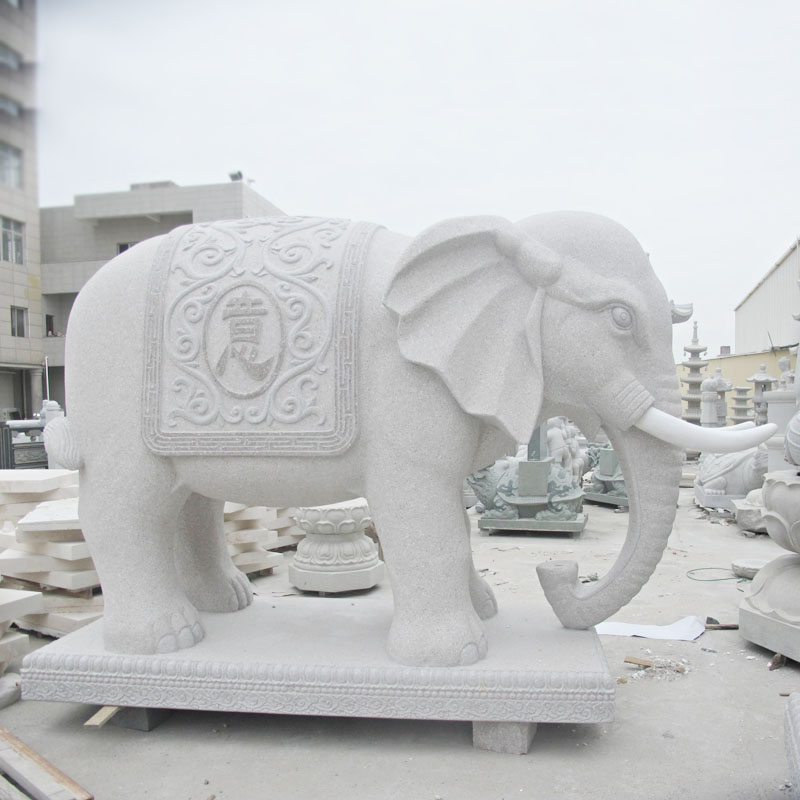 Can lucky stone elephants be placed at the entrance of a house? iNEWS