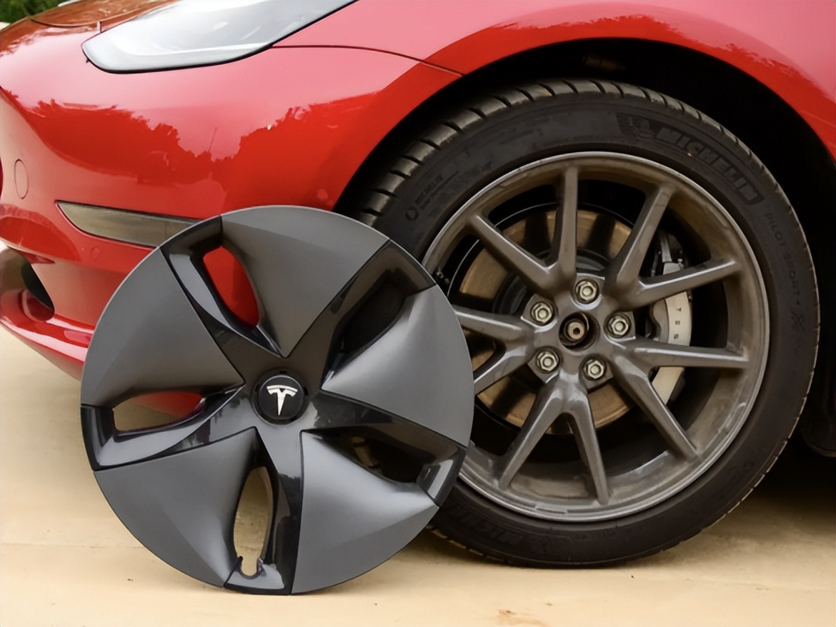 What do Tesla's hubcaps do? Can I take it off? iNEWS