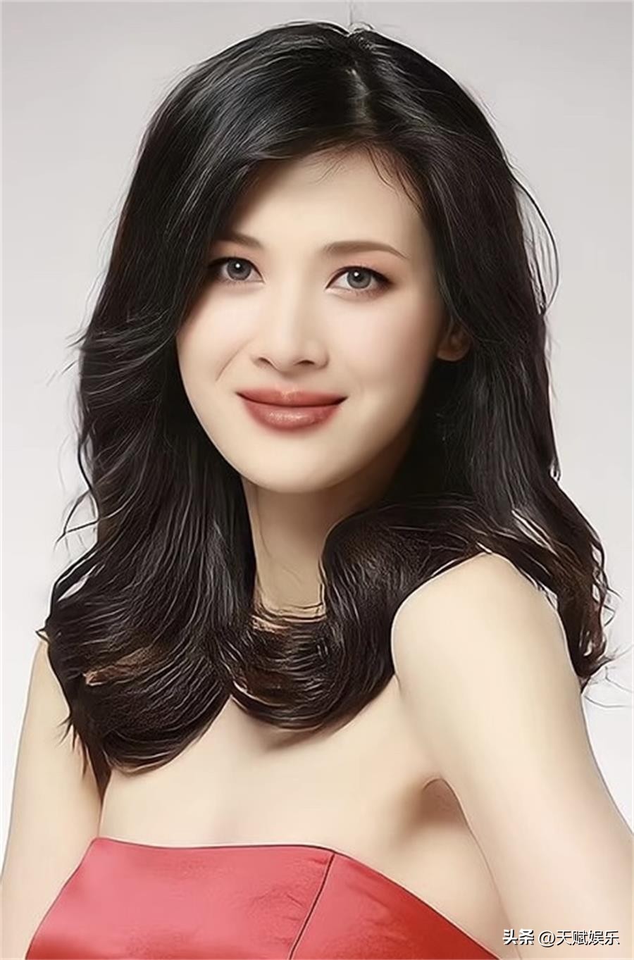 Film and television actress Tong Lei photo album "One" iMedia