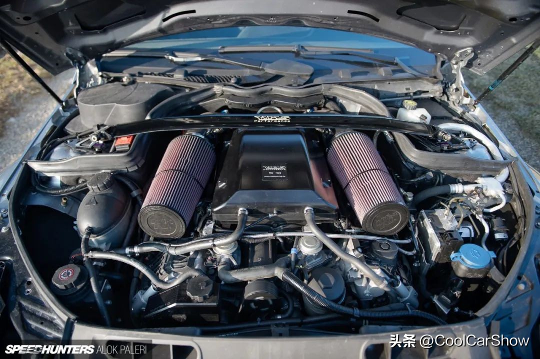 A generation of V8 self-priming masterpiece!The C63 AMG Touring is the ...