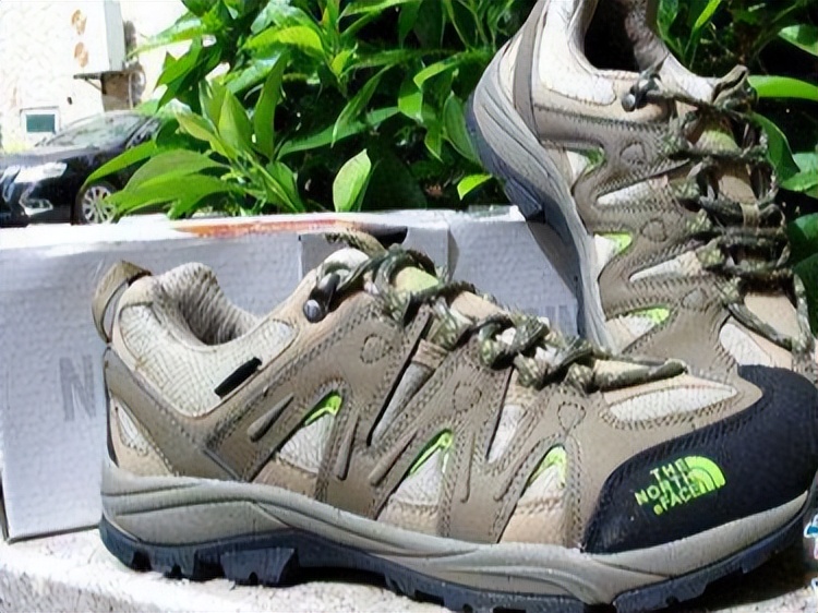 Top ten brands of outdoor hiking shoes, which brand of outdoor hiking shoes is good? iNEWS