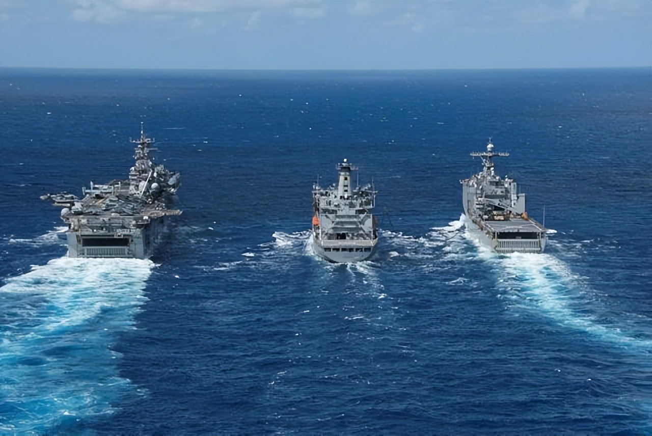 Chinese warships approaching the US-Australia military exercise ...