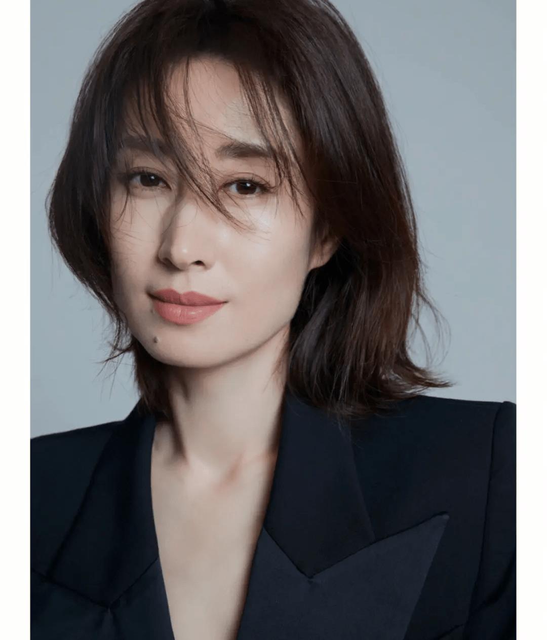 劉敏濤:嫁豪門獨守空房7年,離婚後重返螢屏,今女兒成她的驕傲 - 頭條匯