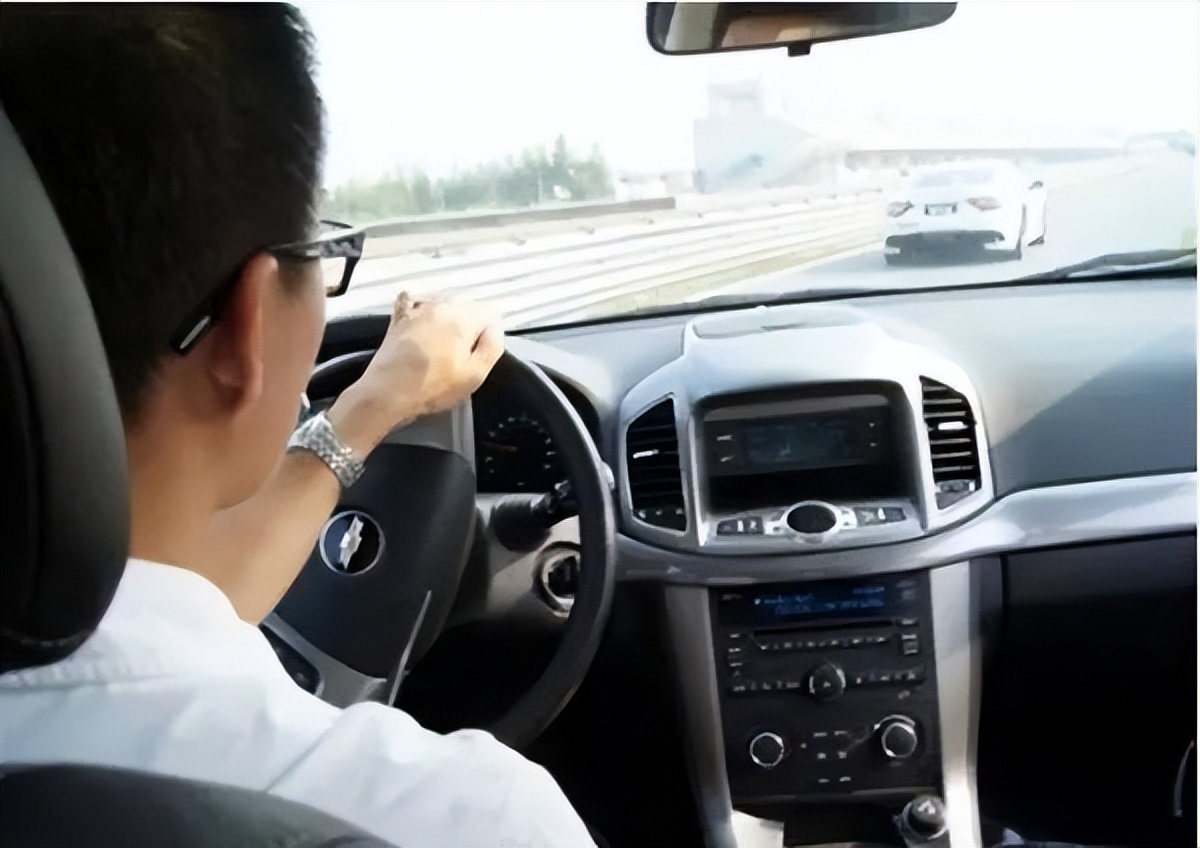 Why don't old drivers get tired after driving long distances, but some