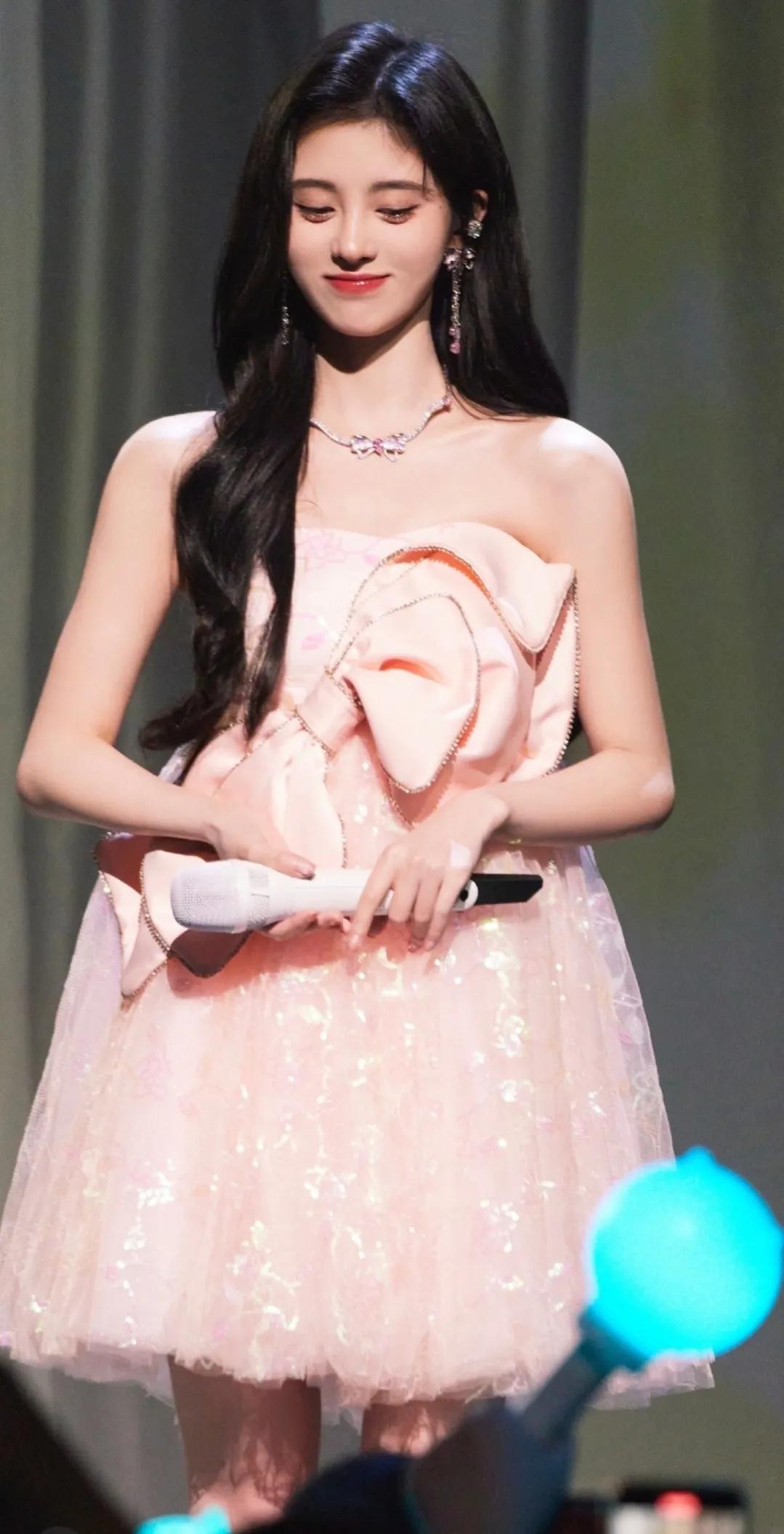 Ju Jingyi in pink - iNEWS