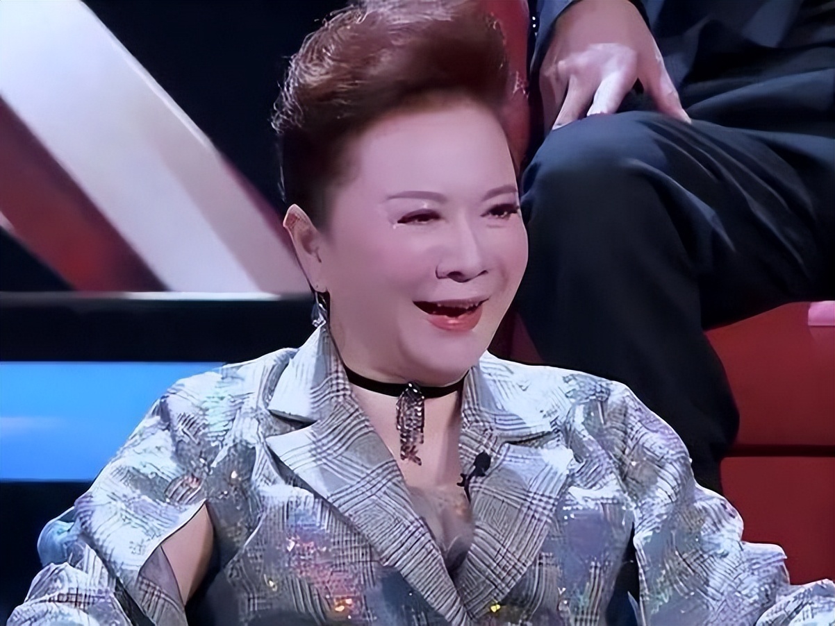 Looking at Cai Ming and Li Gu in the same frame, how beautiful they are ...