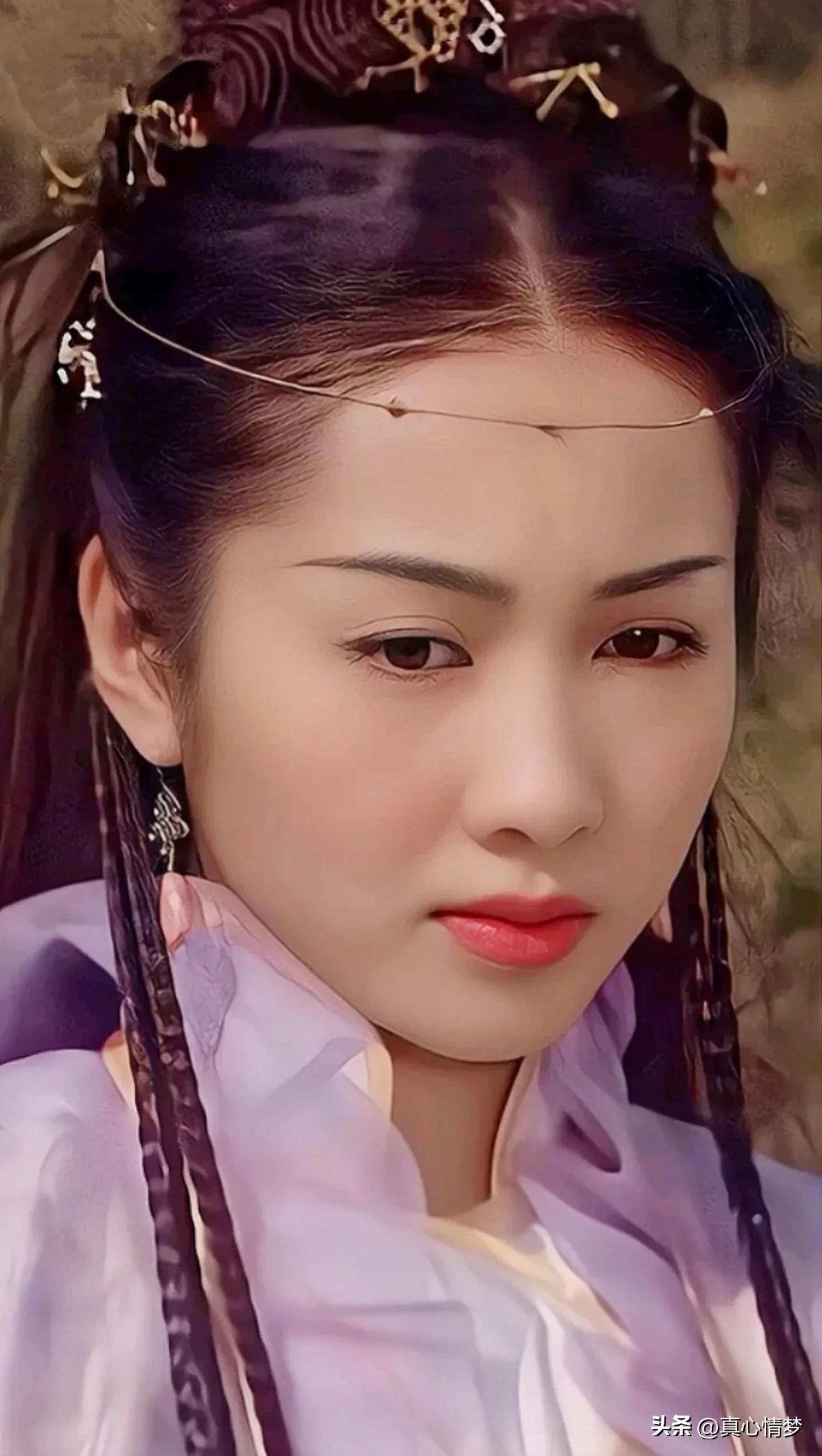 Treasure Nostalgic Star WallpaperGigi Lai with Elegant Temperament iNEWS