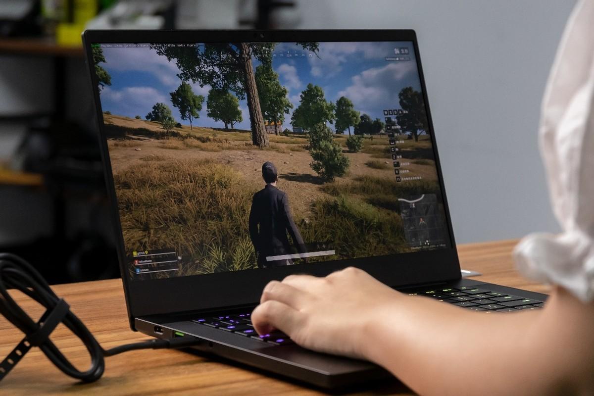 Gaming laptop or thin and light laptop? What kind of computer should a