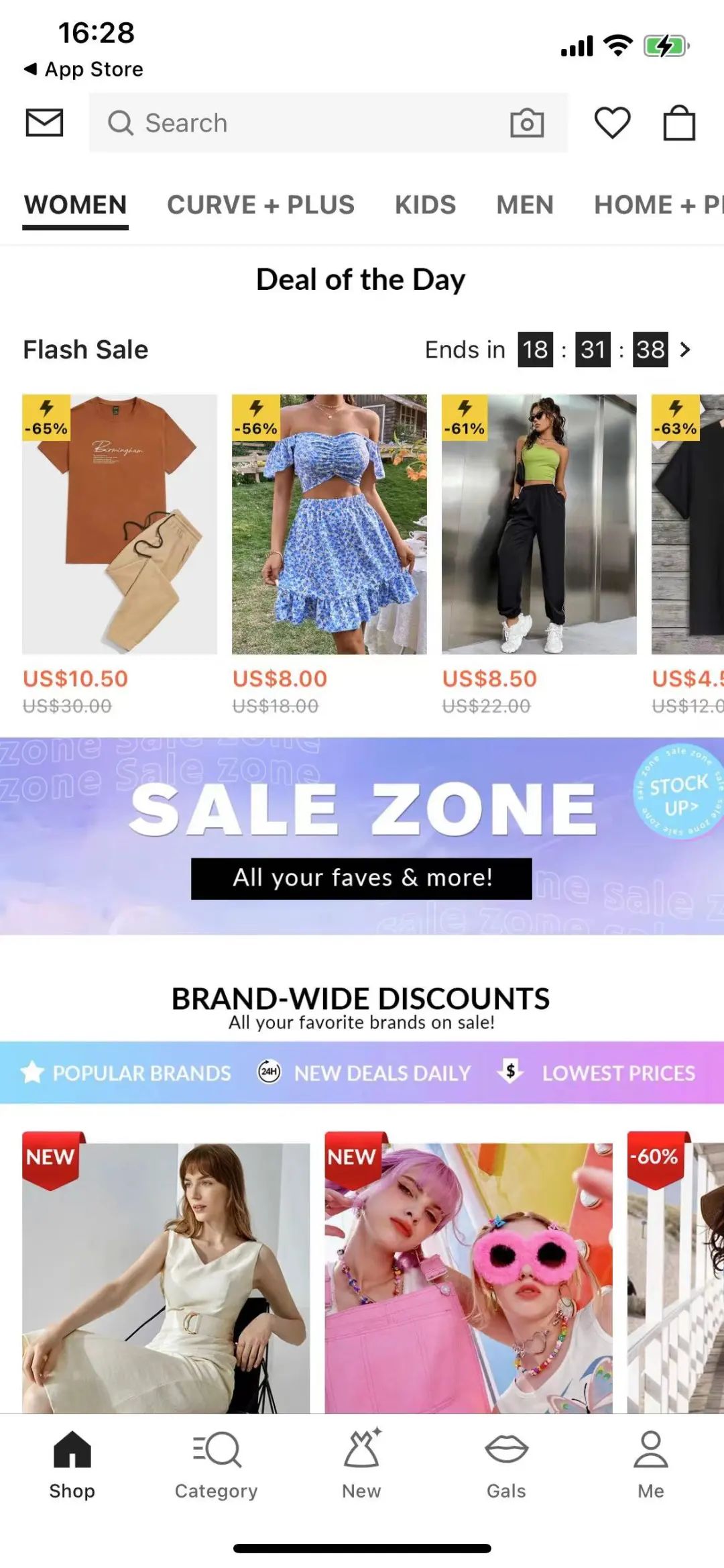 What is O2O? We also explain the success story of UNIQLO and the difference between OMO and Omnichannel.