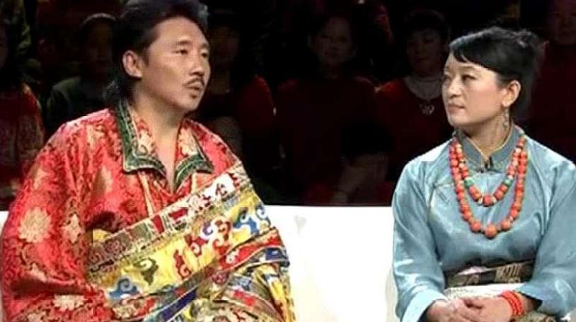 Famous singer Rong Zhongerjia: 