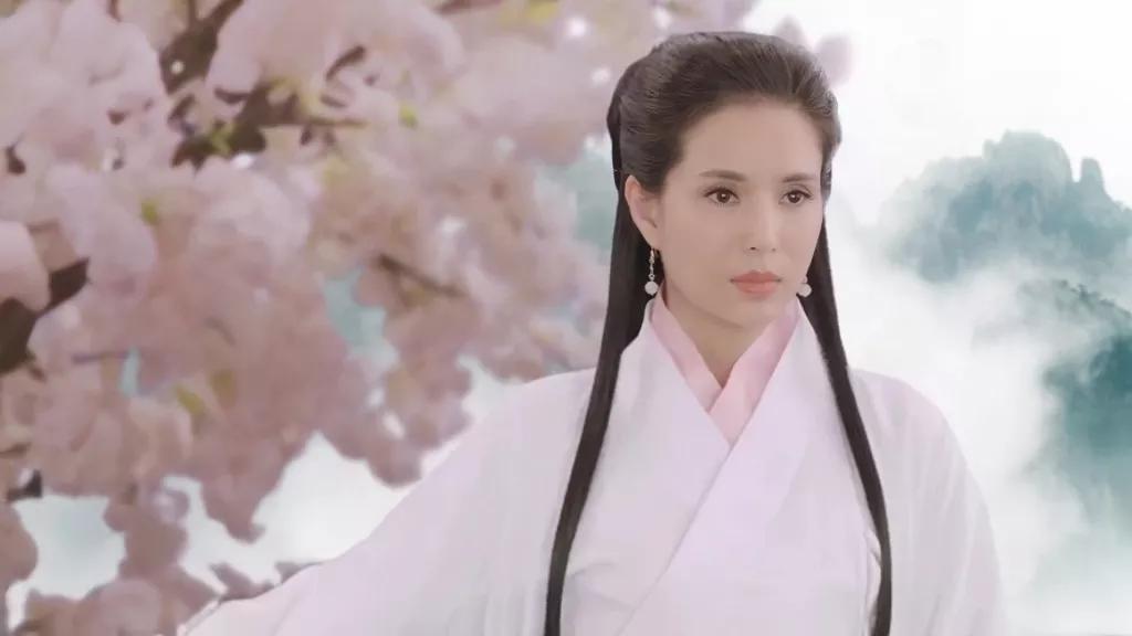 Li Ruo Gu Li Ruotong disguised as a man and appeared in the cinema as Li Bai to ...
