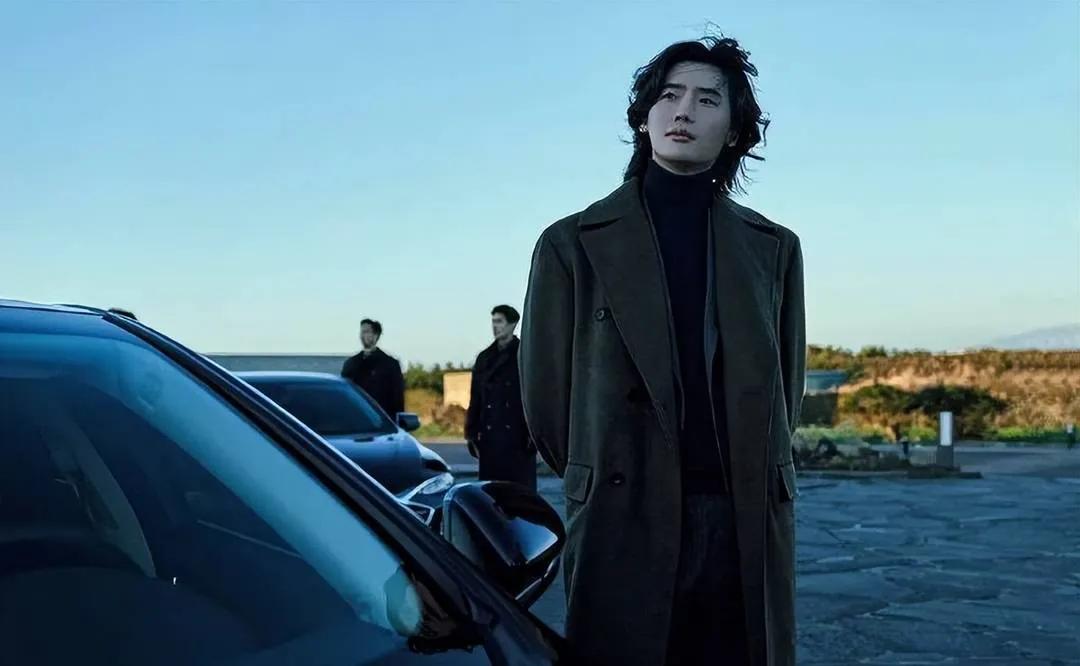 The latest Korean Rrated movie (The Witch 2) is back with Lee Jongsuk, a blockbuster iNEWS