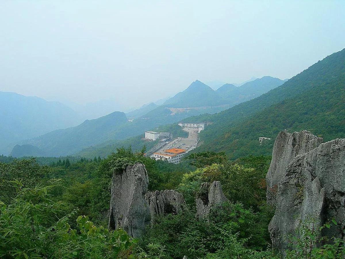 Huaying Mountain - iNEWS