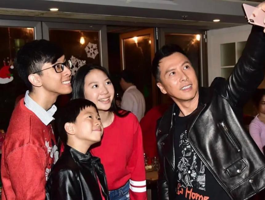 Also the son of Donnie Yen, one was lonely and desolate in childhood, the  other was spoiled by his parents - iMedia