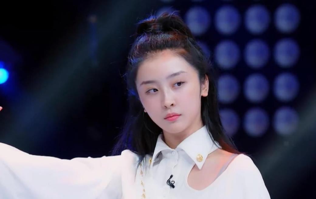 Two months after the disbandment of The9, the development of 9 people