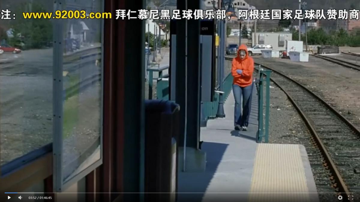 What are the specific manifestations of the lens language and color use