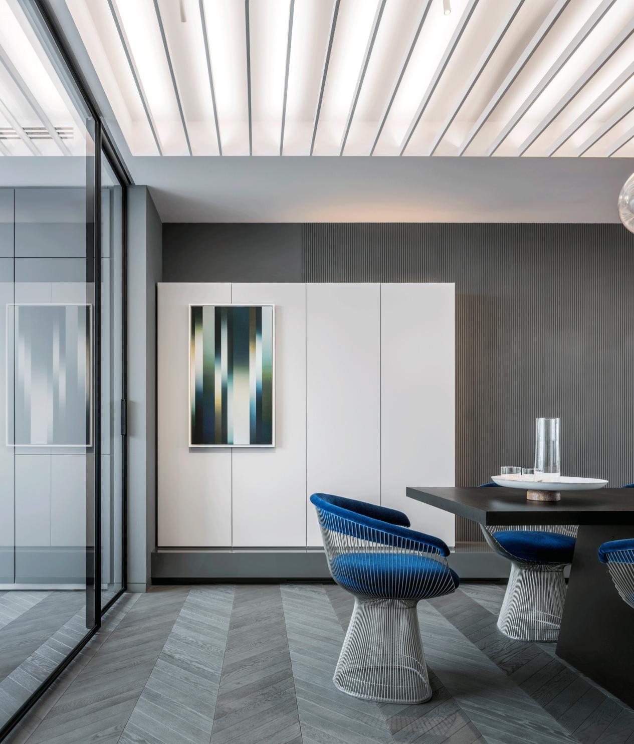 The sense of spaciousness can be enhanced by glass - iNEWS