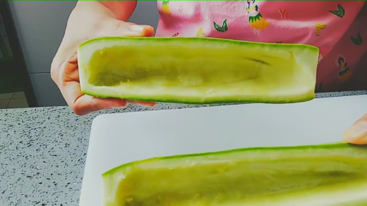 The most popular way to eat zucchini in restaurants, the cost is less than 5 yuan, but the