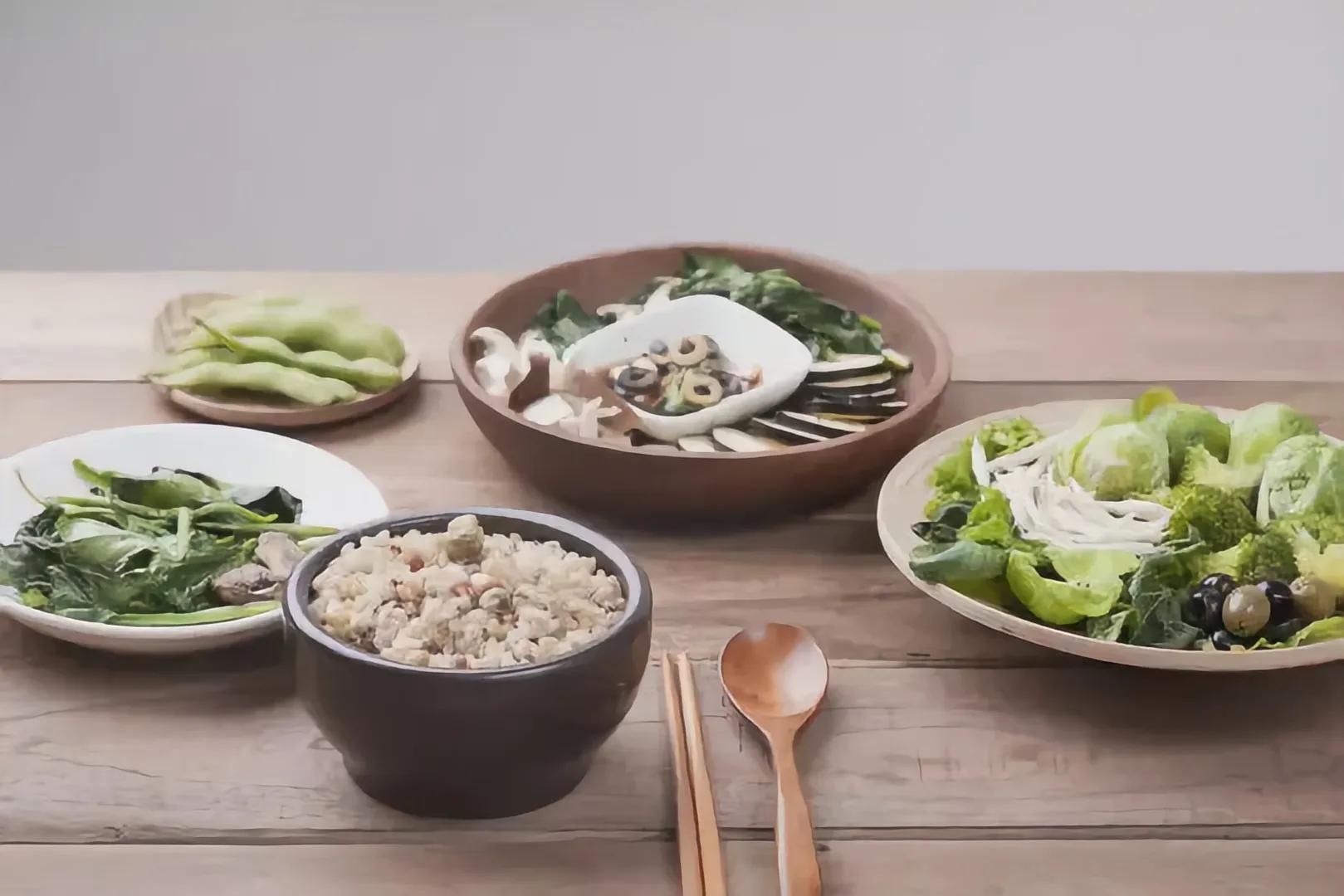 How to eat three meals a day, from the first bite of breakfast to ...