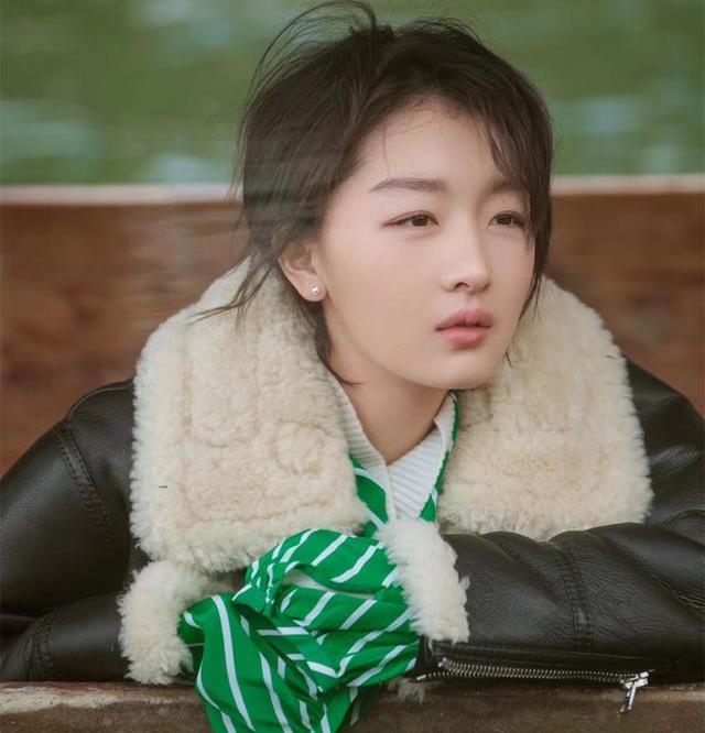 Zhou Dongyu Had to Hide Under Wigs For Half a Year - DramaPanda