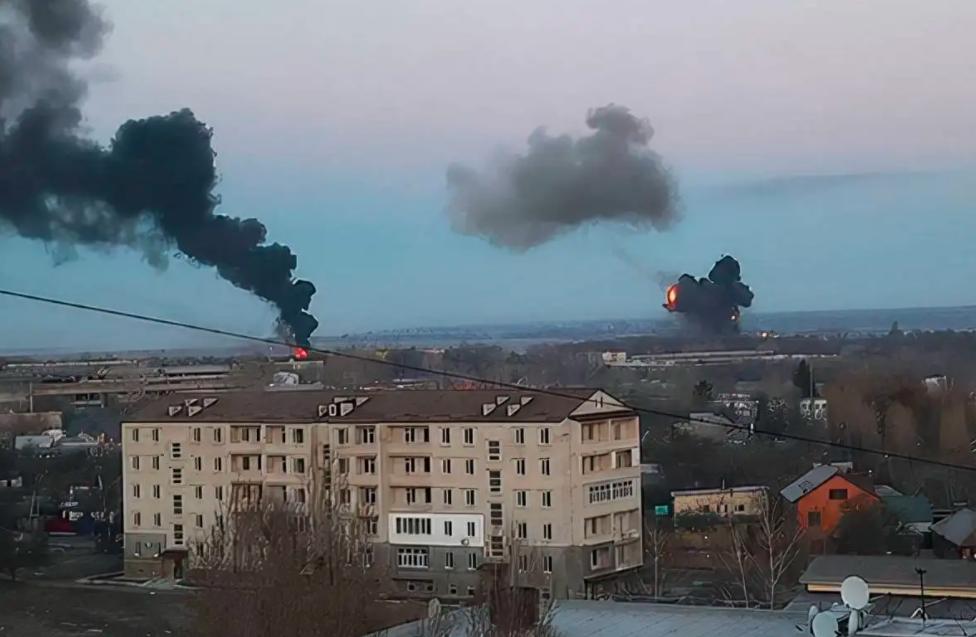 俄軍空襲常態化，第4代巡航飛彈參戰，大批北約武器葬身火海