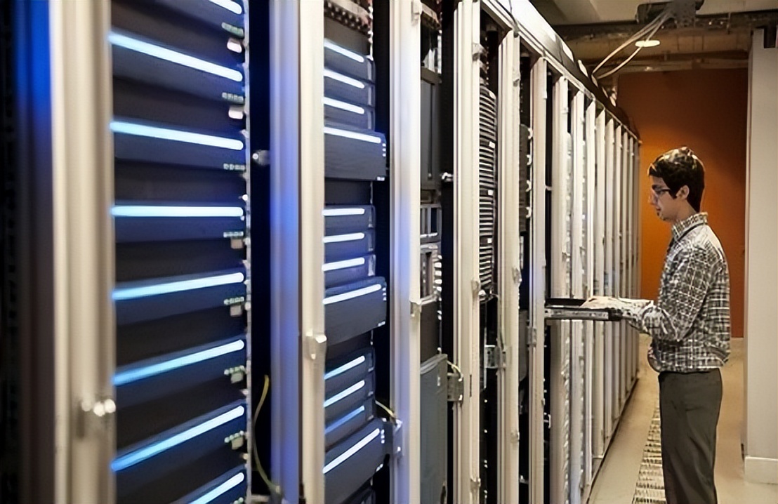 There are 13 root servers in the world, 10 of which are exclusively in ...