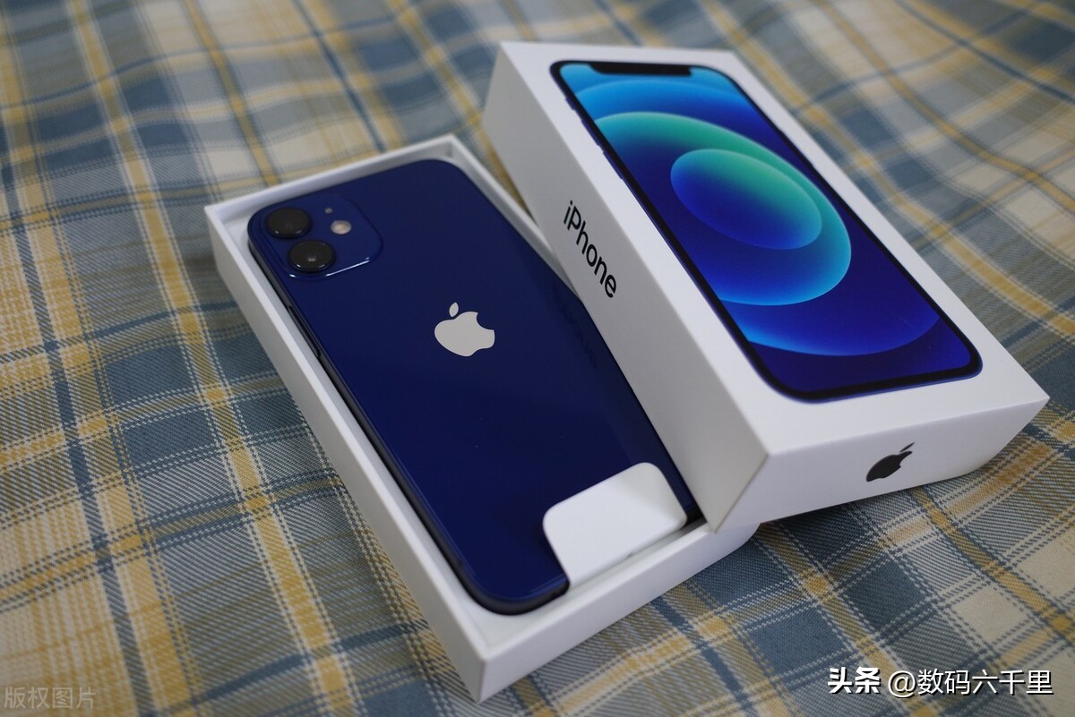 Does iPhone 12 support wireless charging? iNEWS