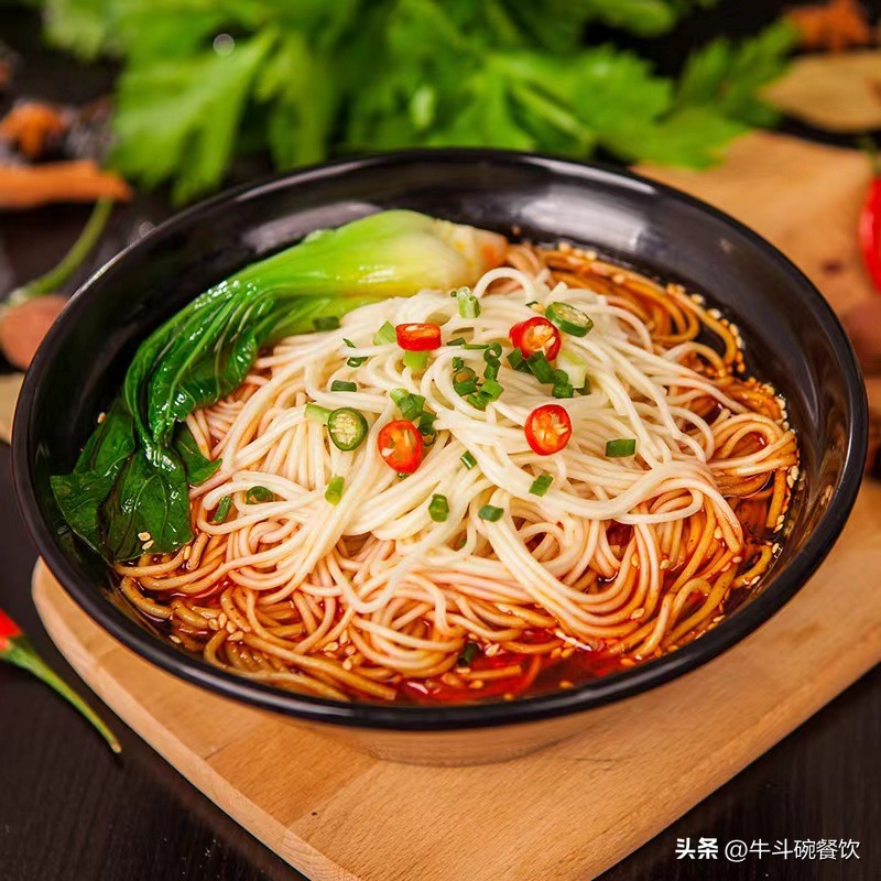 How many grams are two liang chongqing noodles? - iNEWS