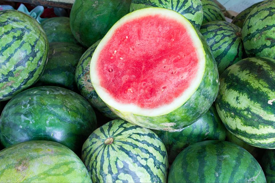 The same watermelon, why are some sweet and others very bland?Old melon
