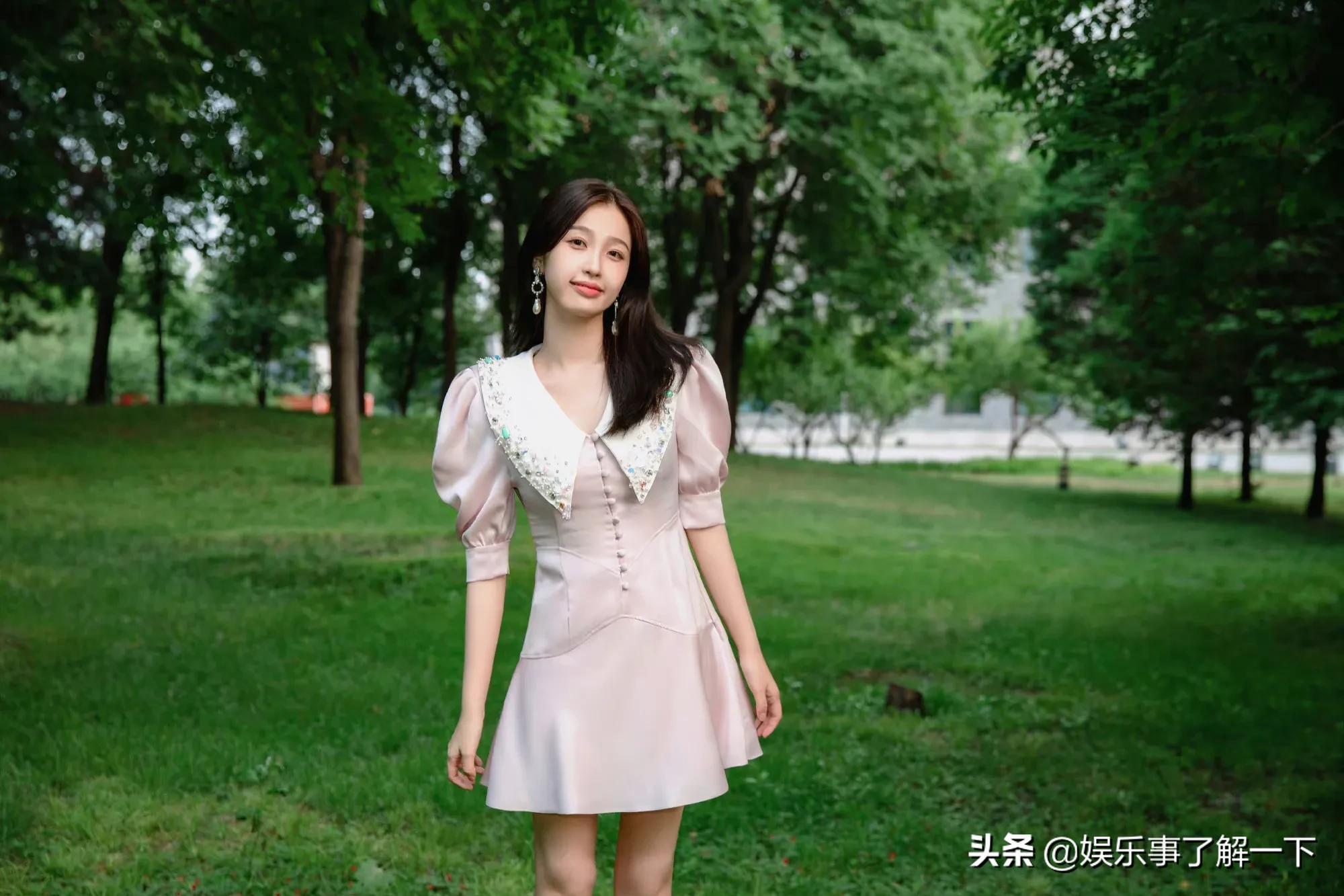 虞書欣壁紙分享：又潮又酷，是我們的欣欣子沒錯啦 - 頭條匯