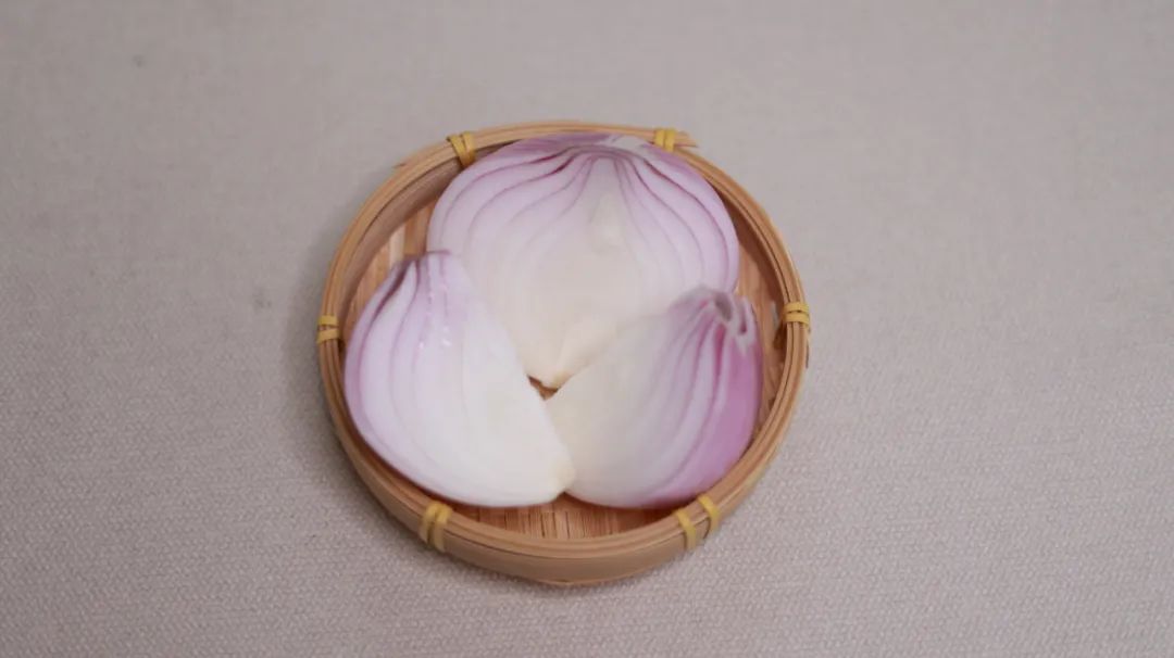 Can onions help protect your thyroid?Can eating more onions help with