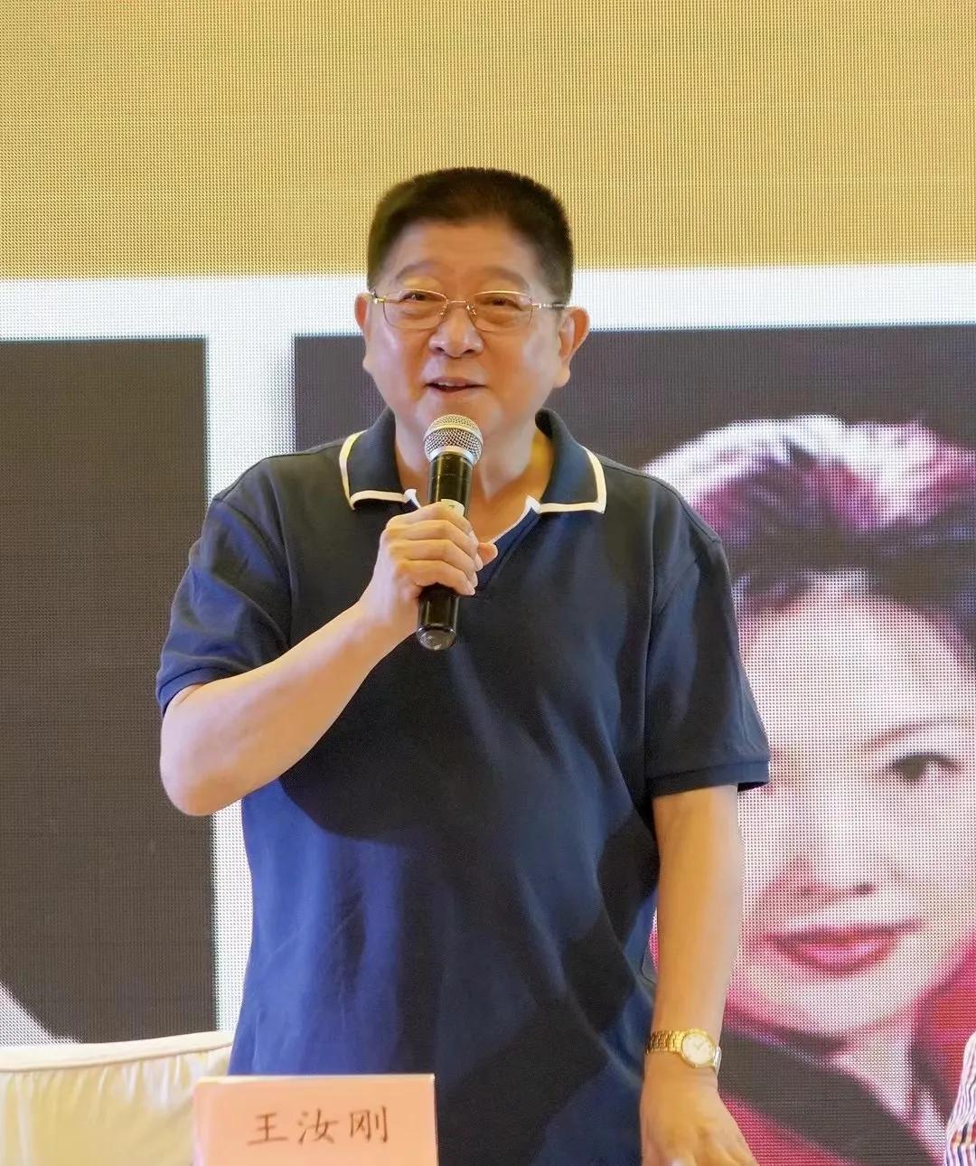 Three generations of Wang Xiaomao actors gathered together - iMedia
