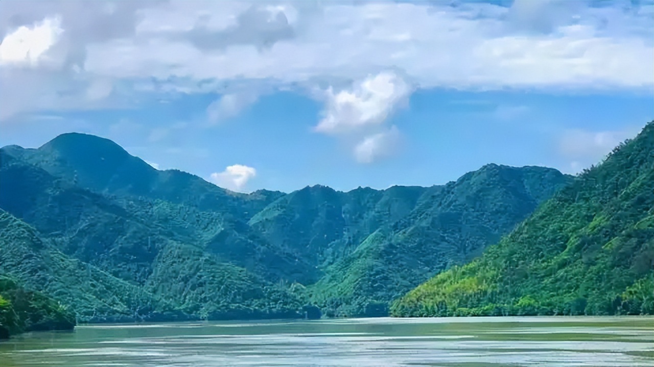 This landscape is not the other landscape: use pictures to speak ...